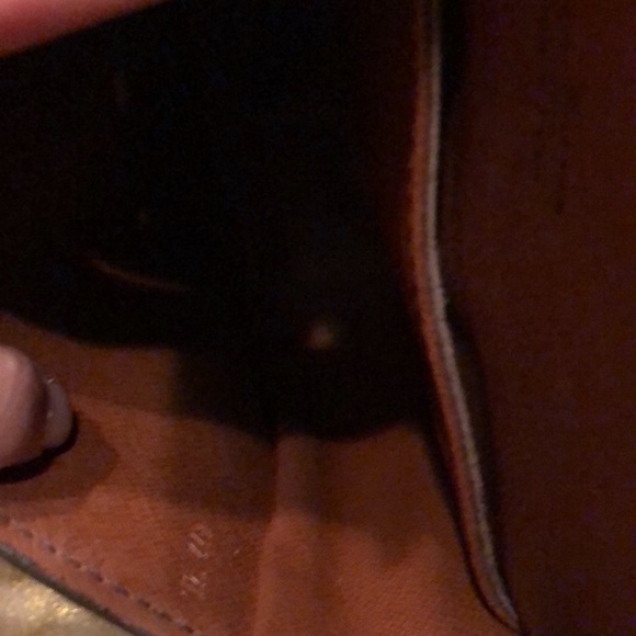 HOLIDAY SALE:Authentic Louis Vuitton Saint Cloud Crossbody Bag -Strap Flaws - Picture 6 of 13